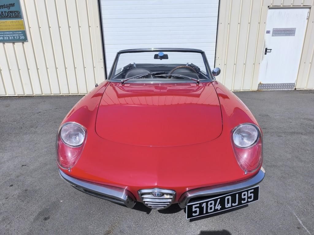 Alfa Romeo Spider 1750 5