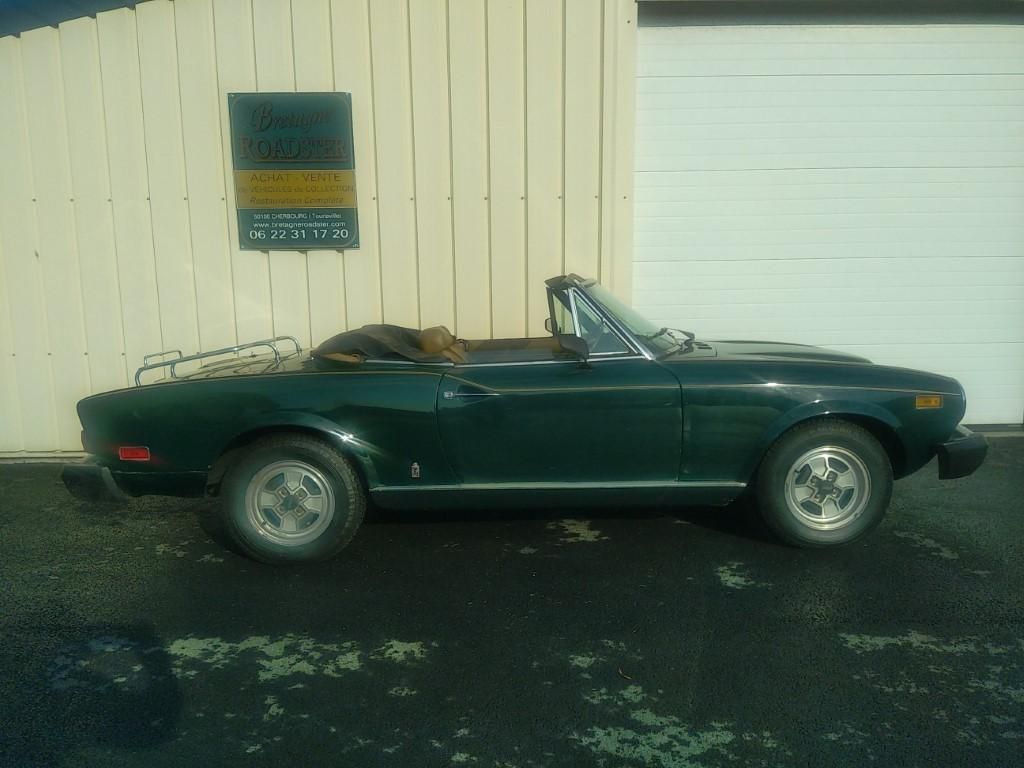 Fiat 124 Spider 11