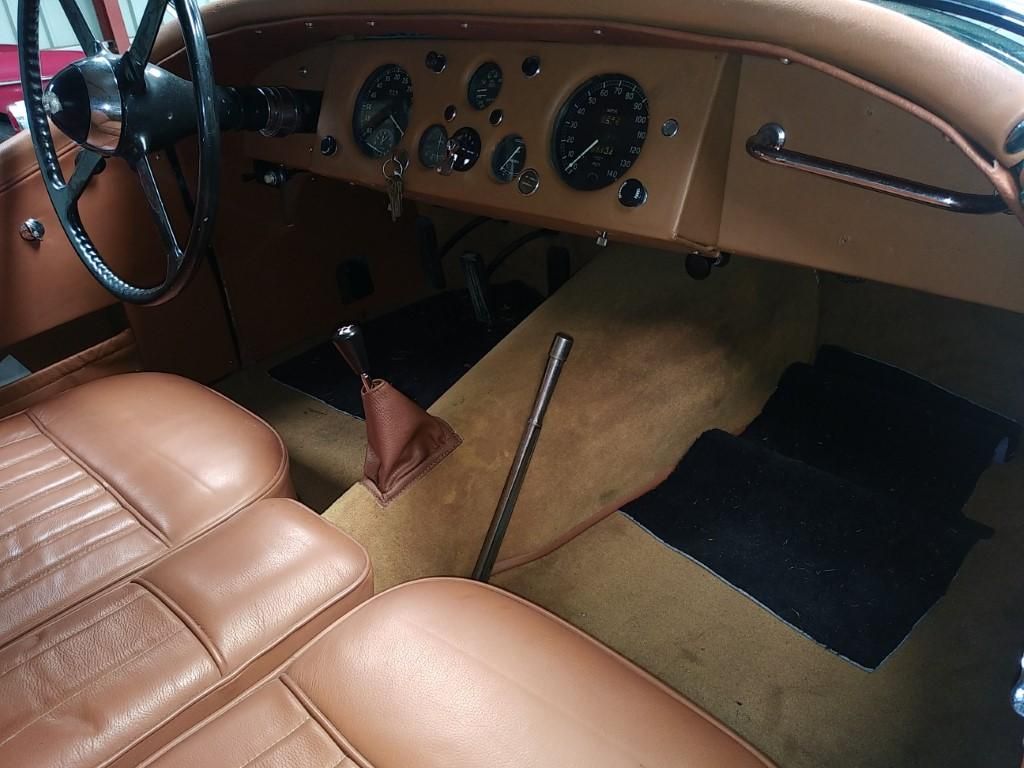 Jaguar XK 120 Roadster 5