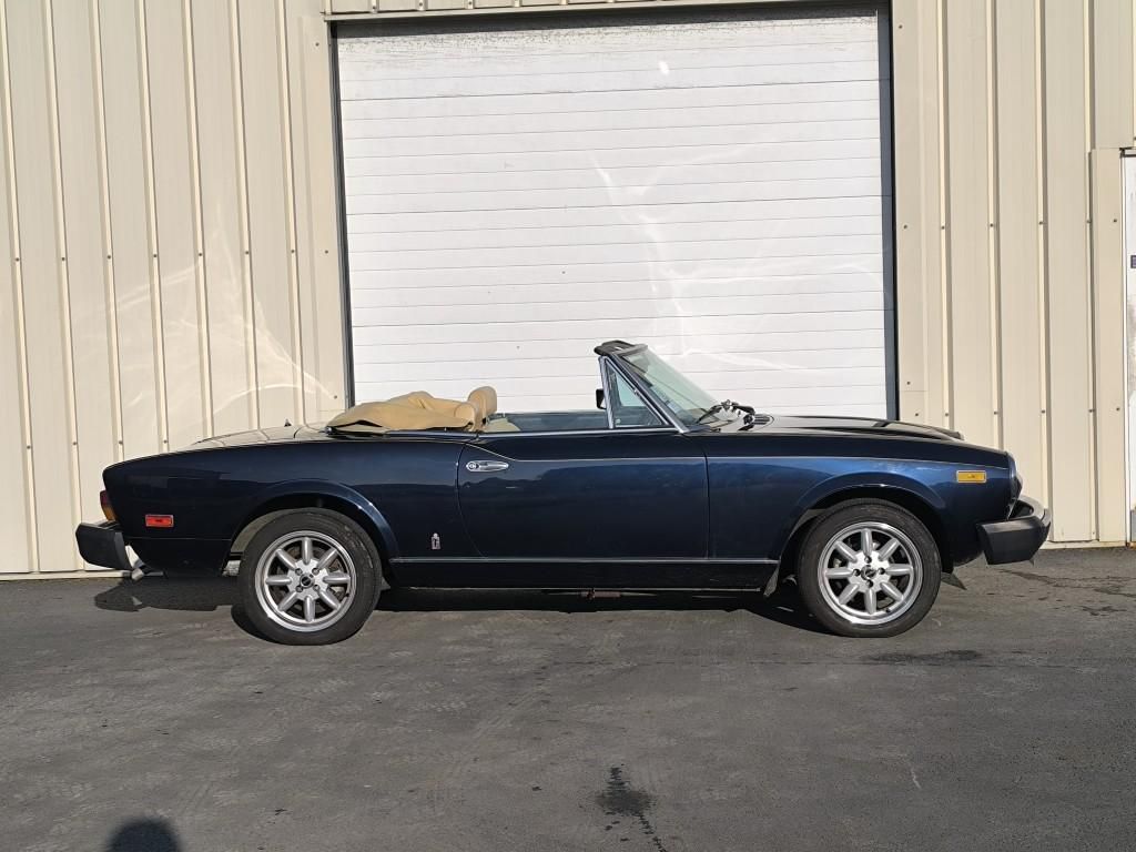 Fiat Spider 124 2