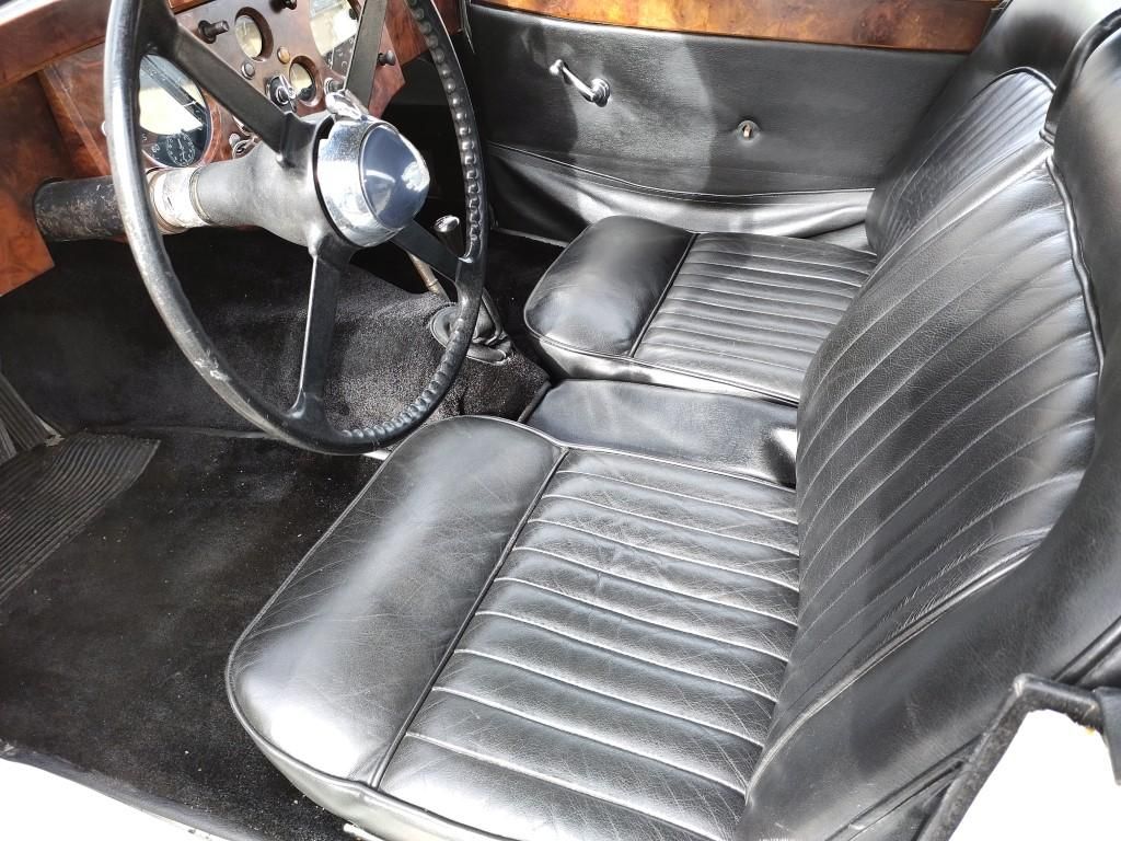 Jaguar XK 120 Coupe 7