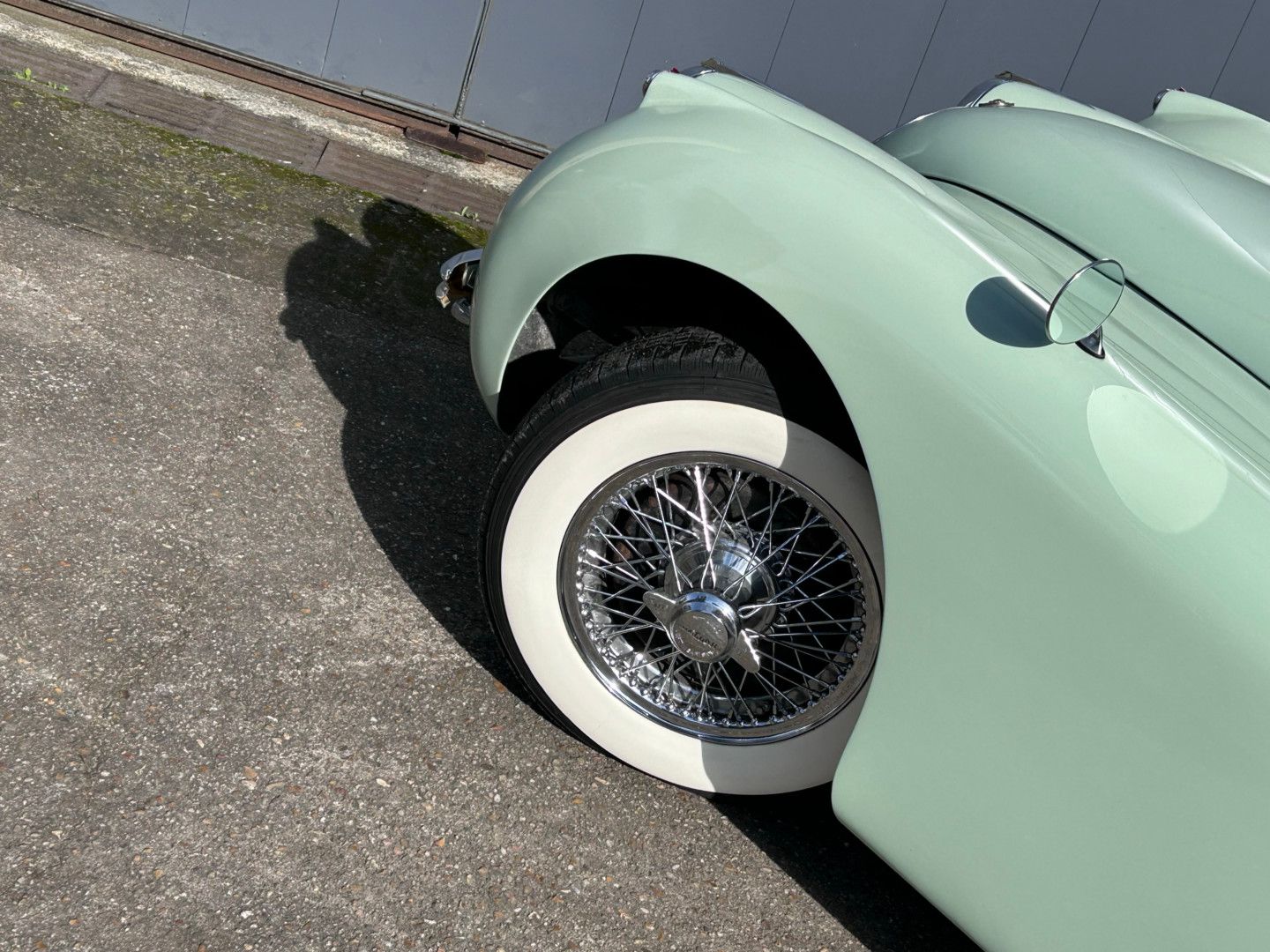Jaguar XK120 Cab. 27