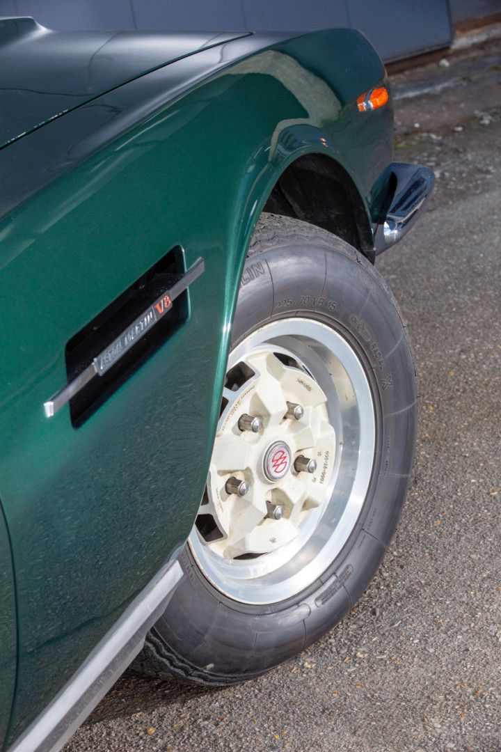 Aston Martin AM V8 série 1 34