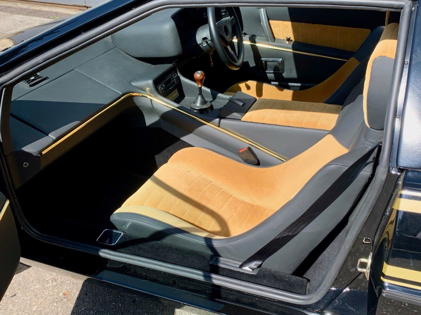 Lotus Esprit JPS 16