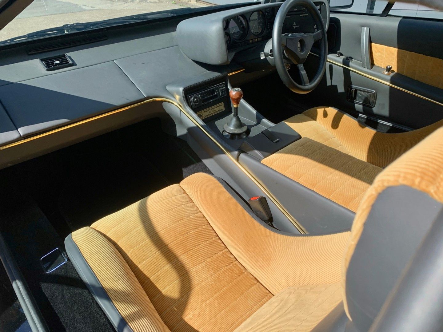 Lotus Esprit JPS 18
