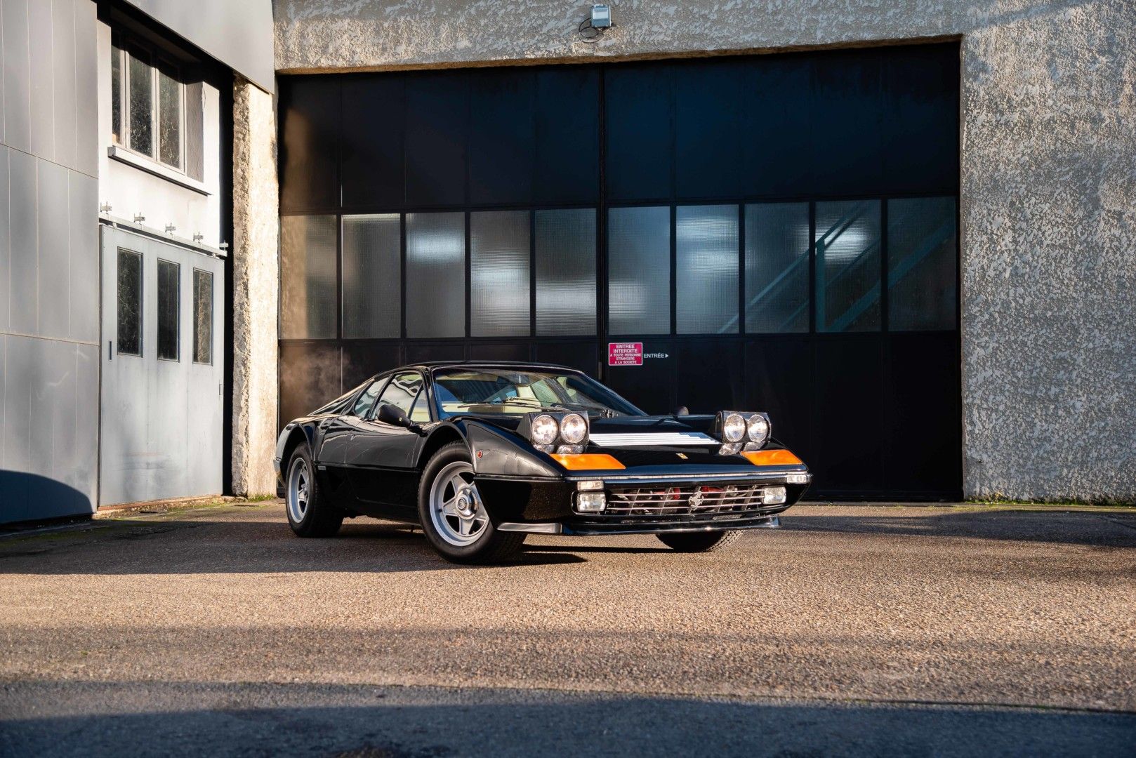 Ferrari BB512i 9
