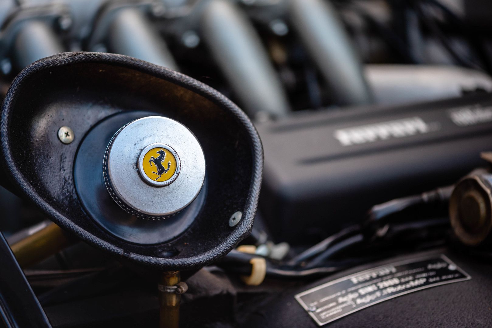 Ferrari BB512i 43