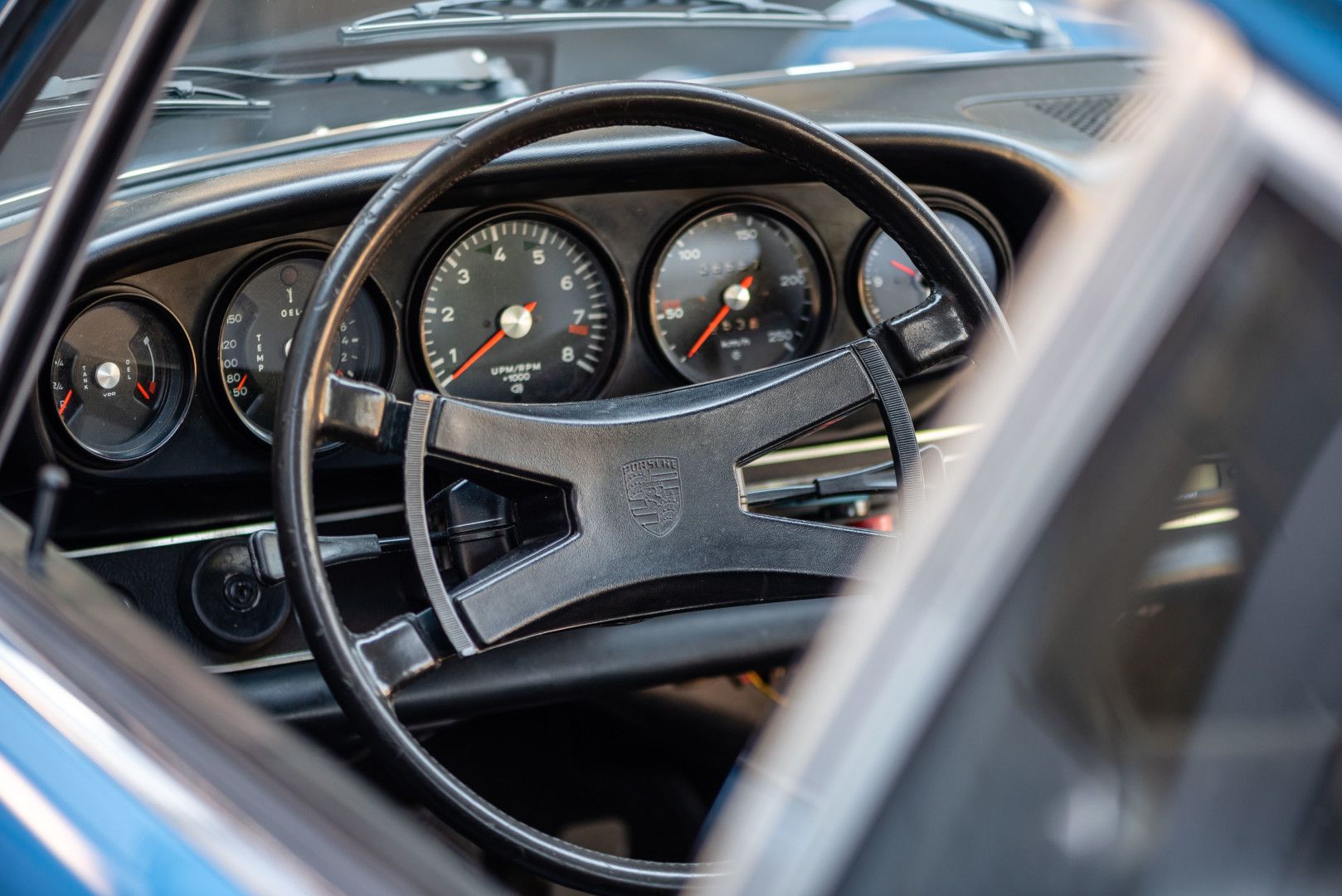 Porsche 2,4L S 31