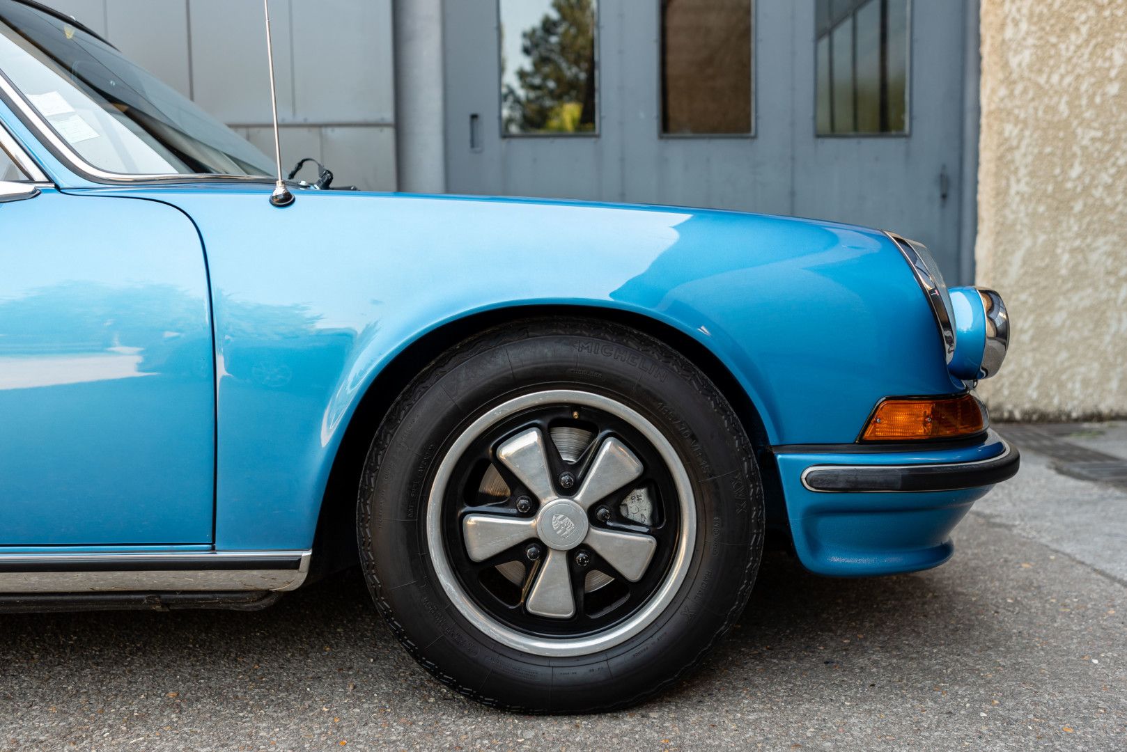 Porsche 2,4L S 44