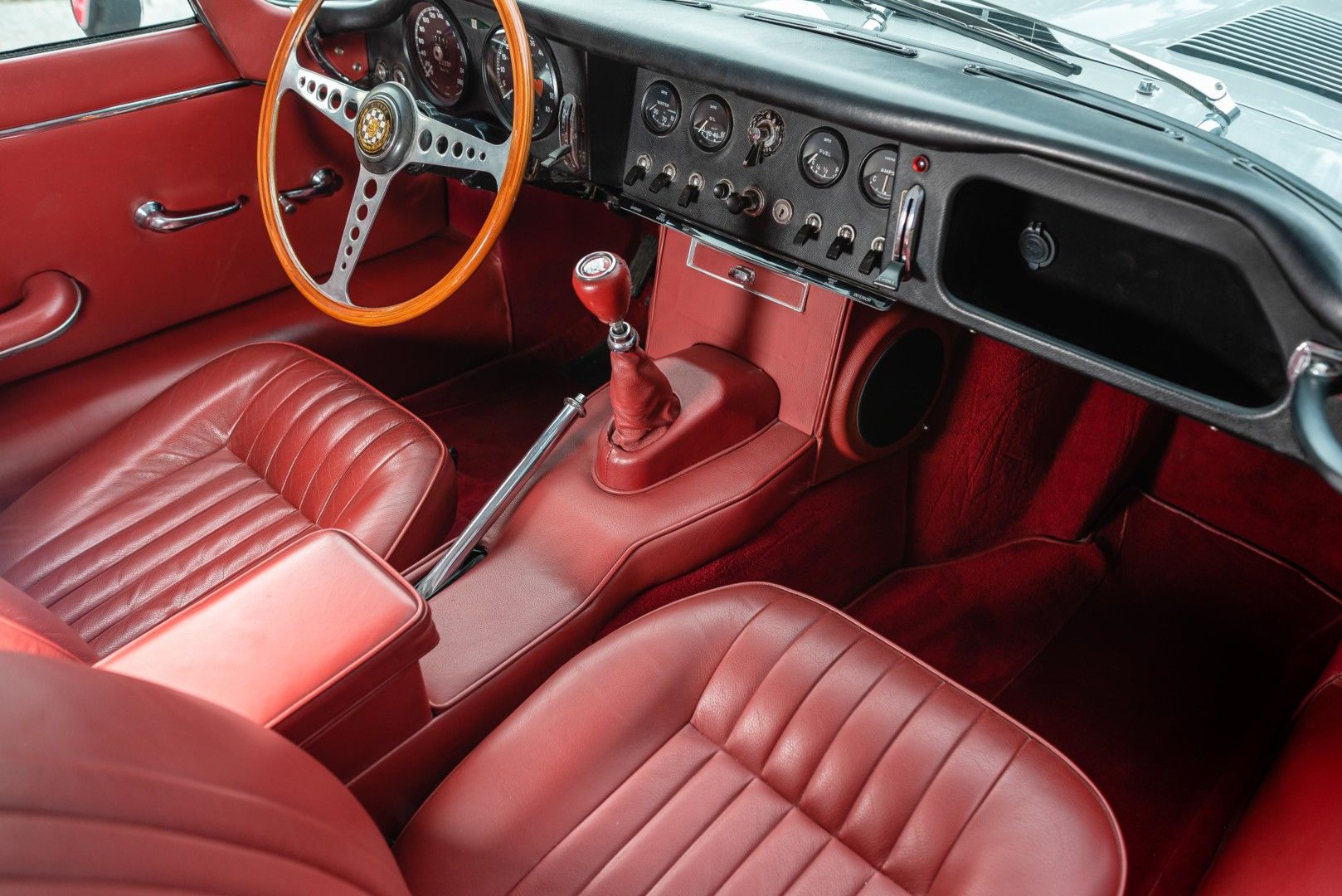 Jaguar Type E série 1 2