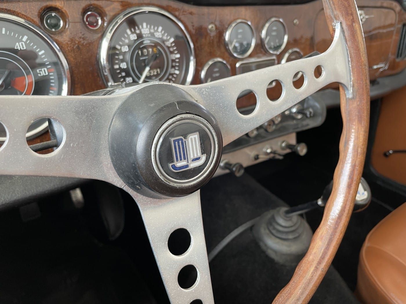 Triumph TR4a IRS intérieur Havane 21