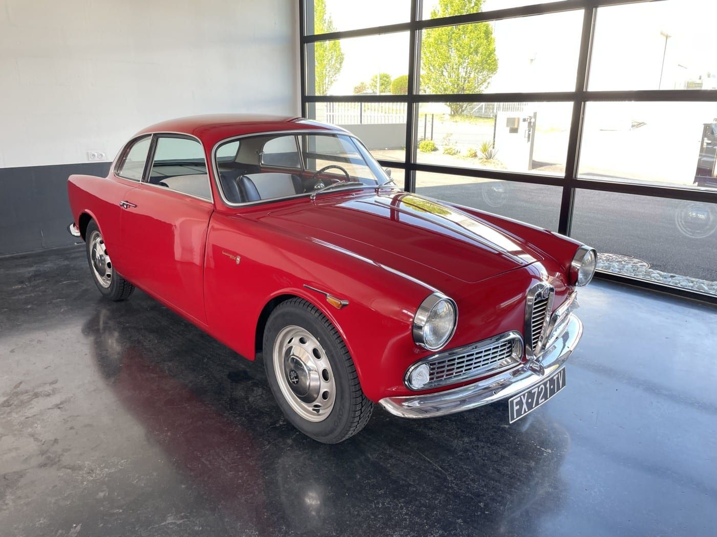 Alfa Romeo Giulietta 1300 5