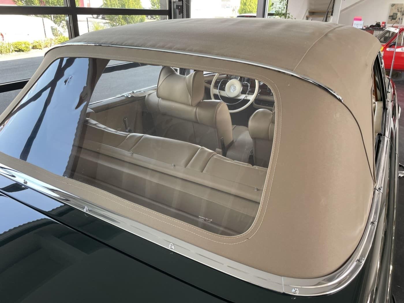 250SE Cabriolet Concours 11