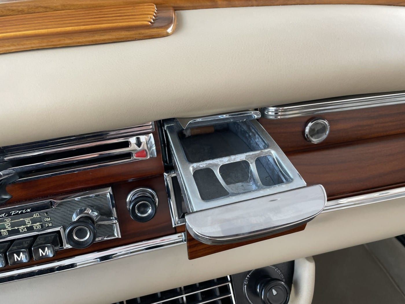 250SE Cabriolet Concours 27