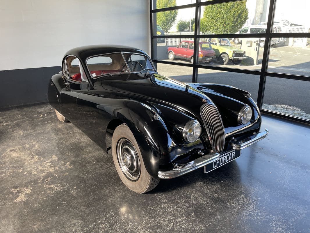 Jaguar XK120 Coupé 7