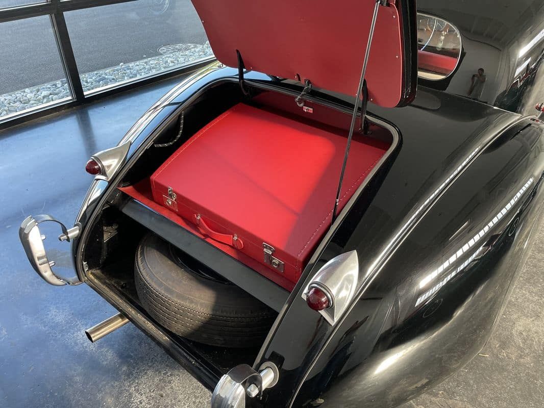 Jaguar XK120 Coupé 26