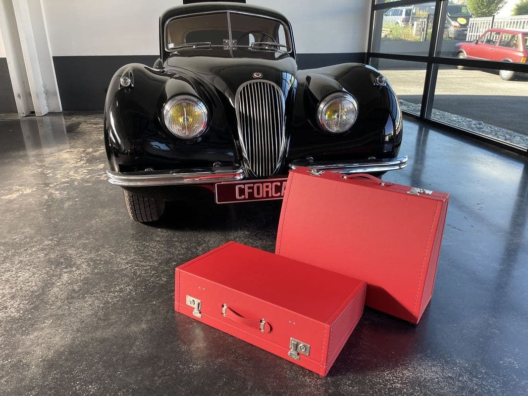 Jaguar XK120 Coupé 28