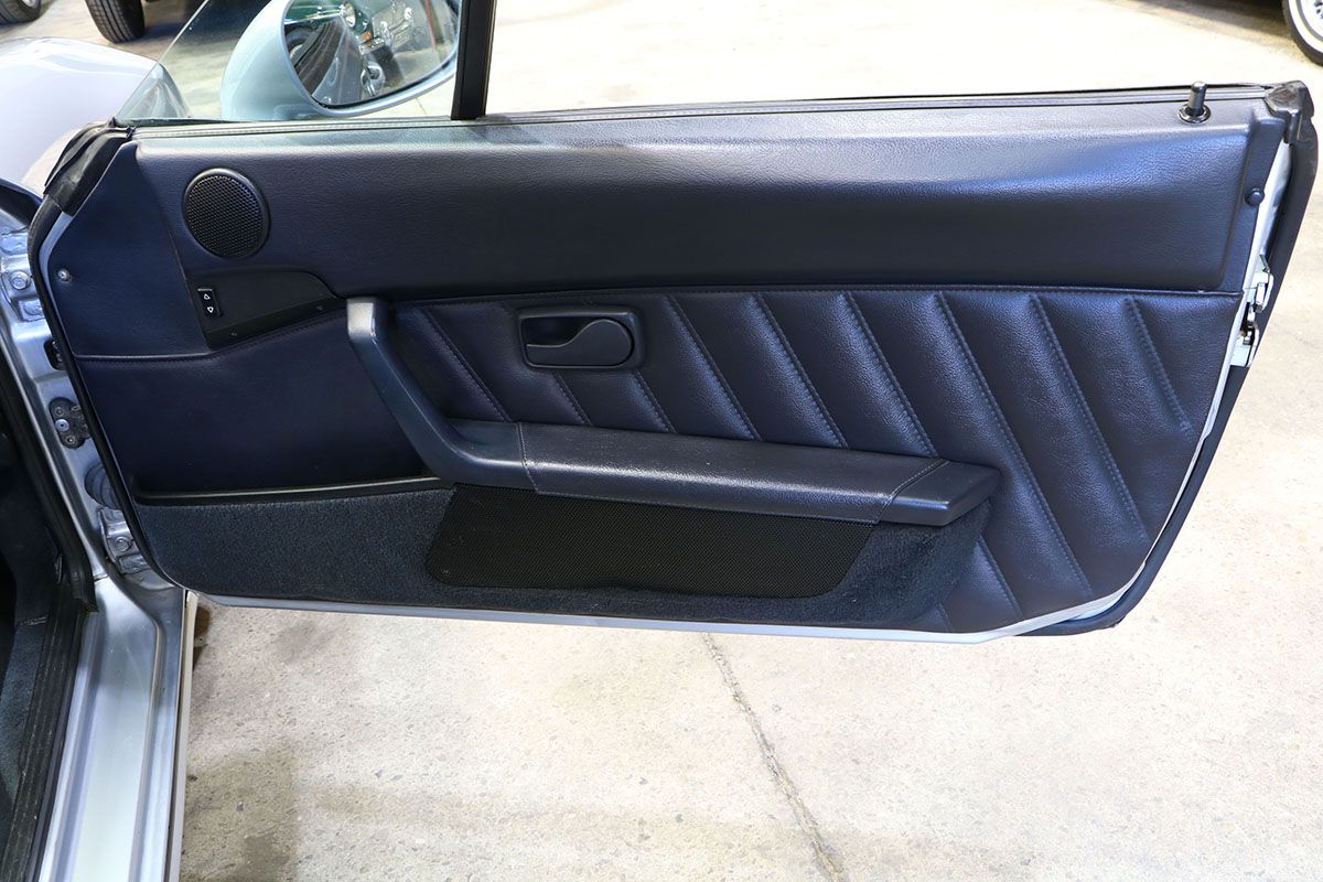 Porsche 968 Cabriolet 33