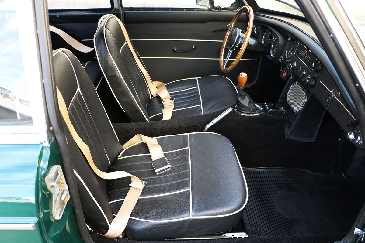 MG MGB GT Mk1 GHD3 28