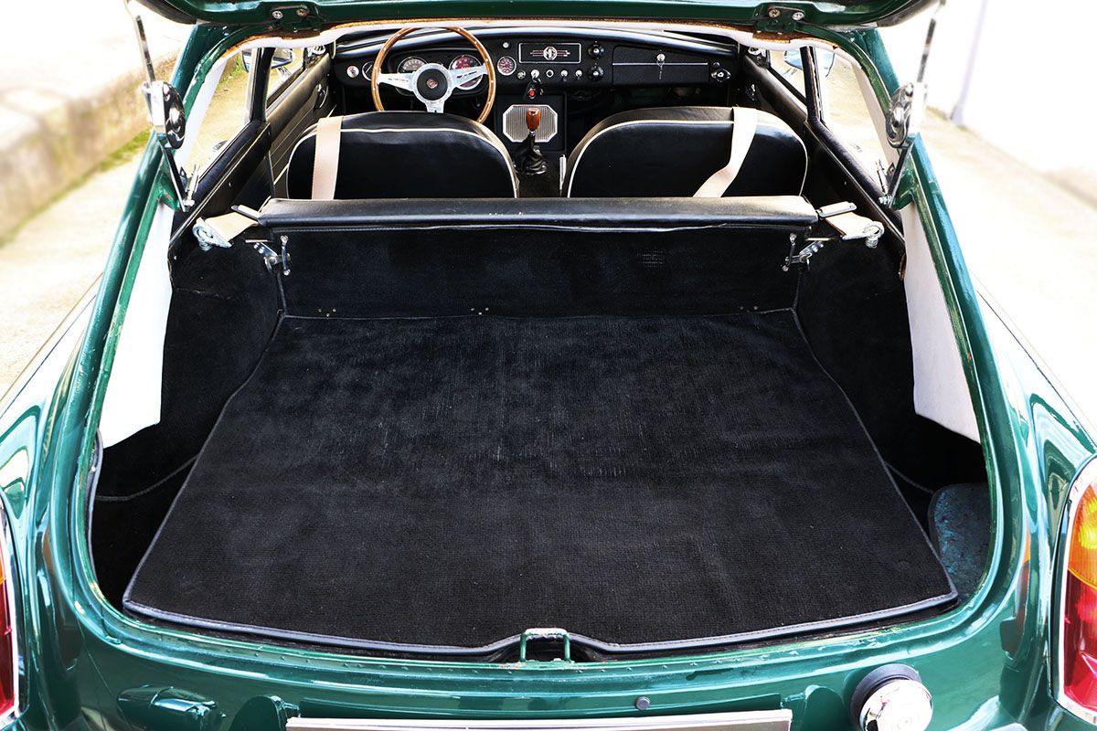 MG MGB GT Mk1 GHD3 30