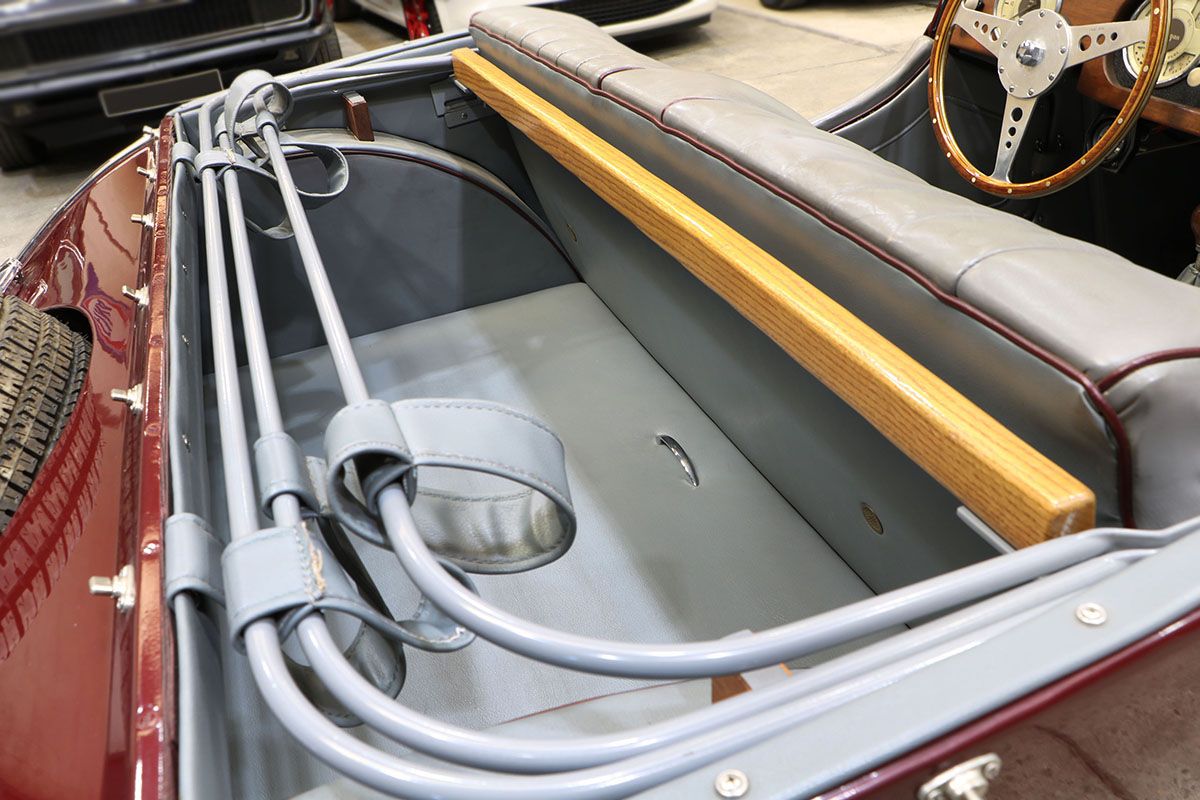 Morgan Plus 4 28