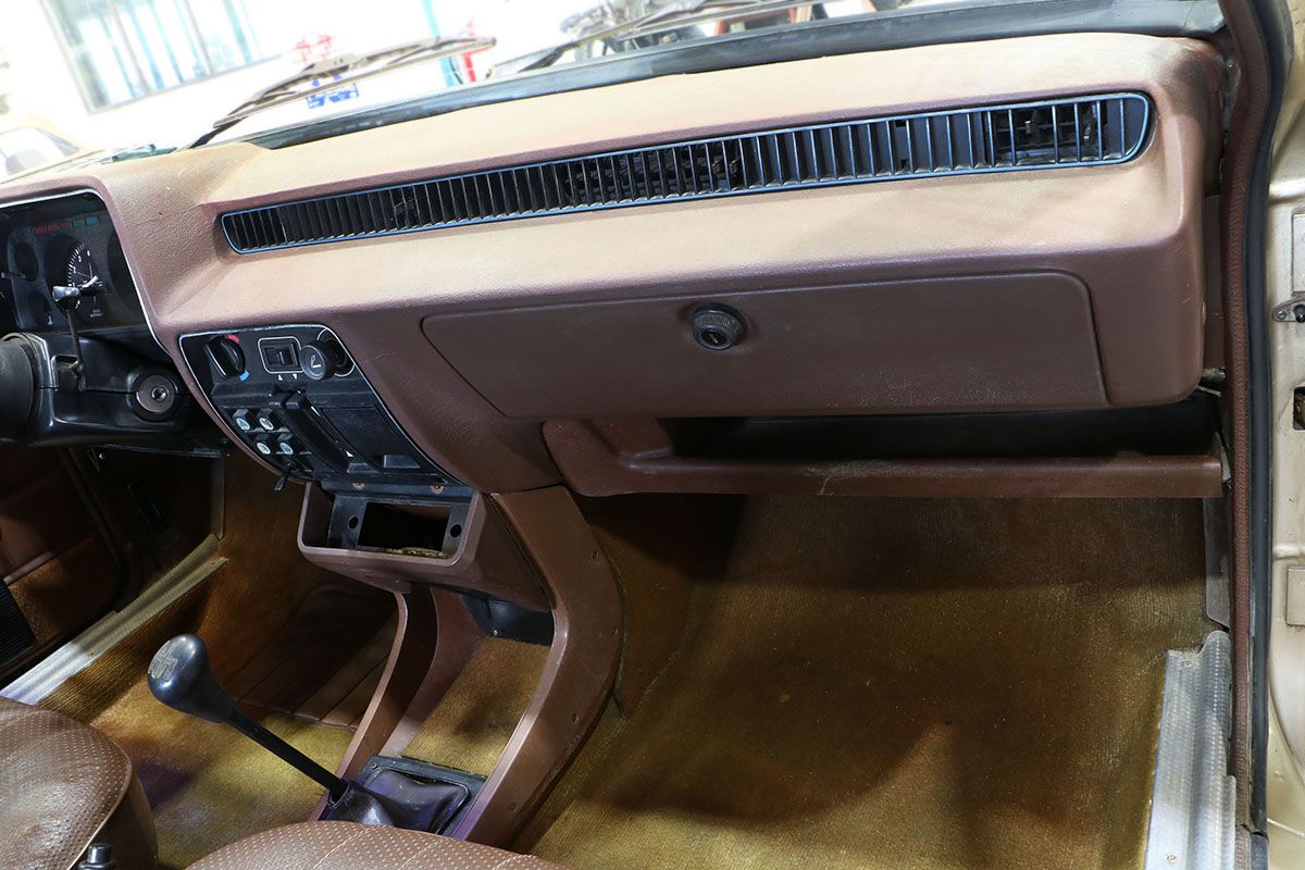 CHRYSLER 1307 S 19