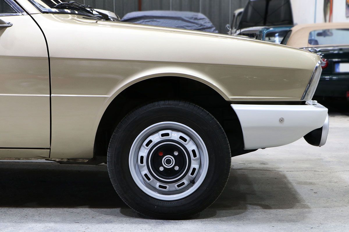 CHRYSLER 1307 S 52