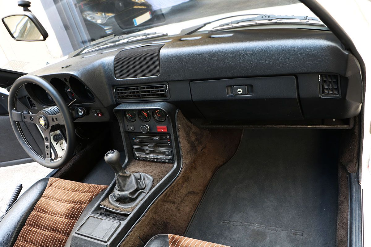 Porsche 924 Turbo 20