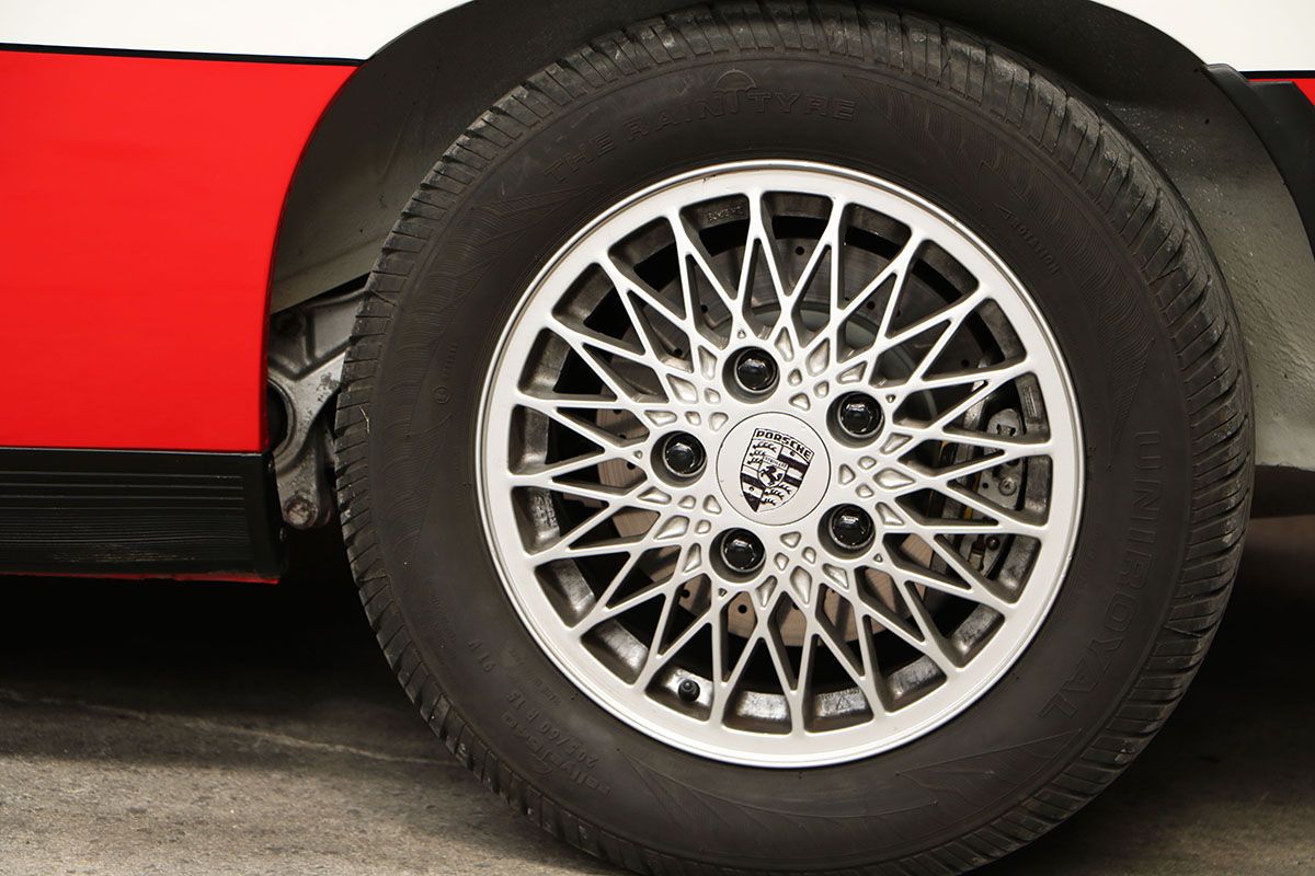 Porsche 924 Turbo 42