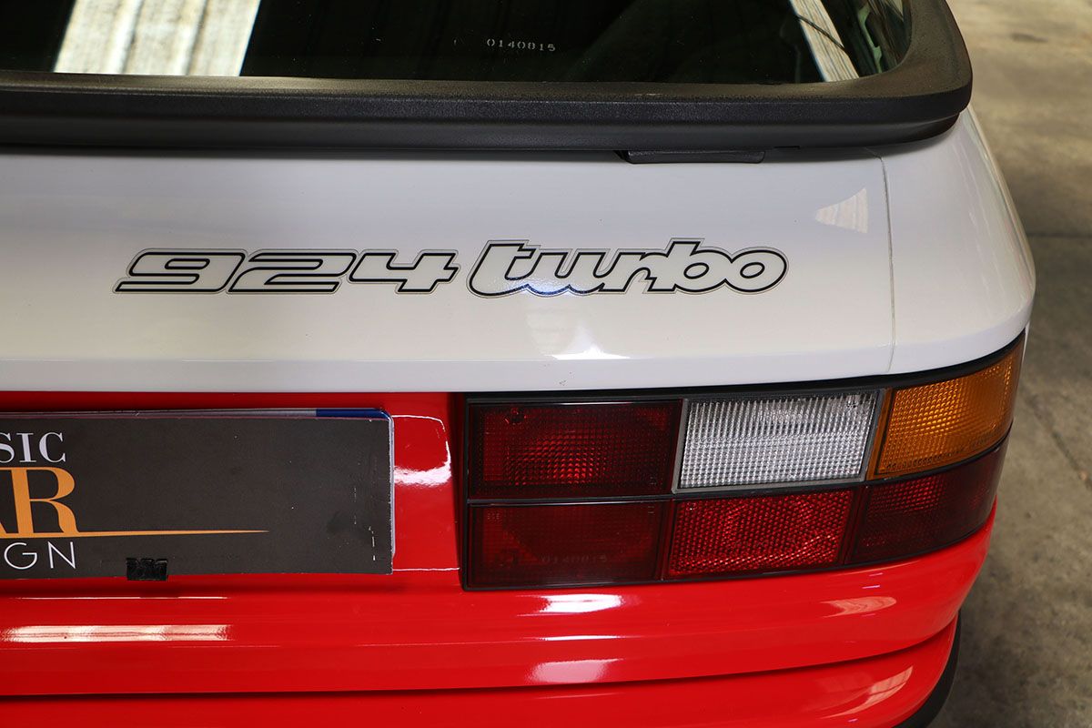 Porsche 924 Turbo 45
