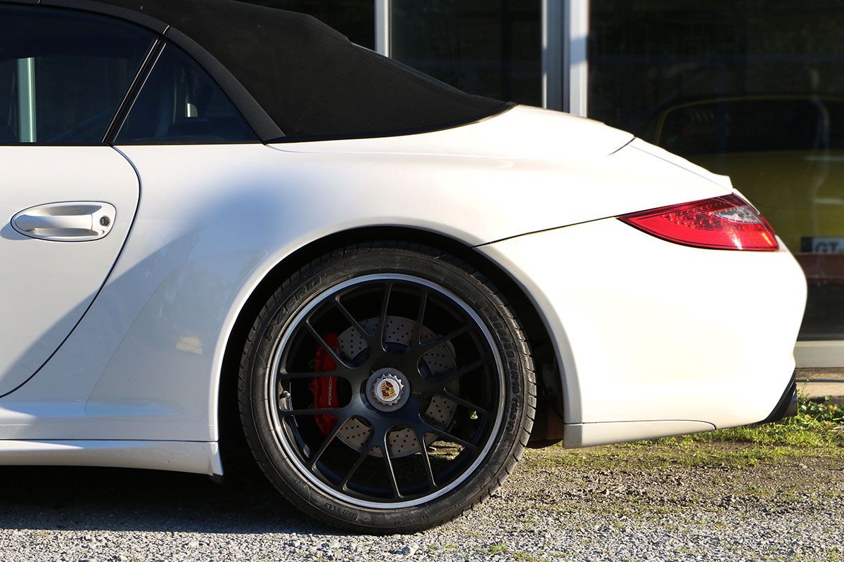 Porsche 997 Carrera 4 GTS CABRIOLET 49