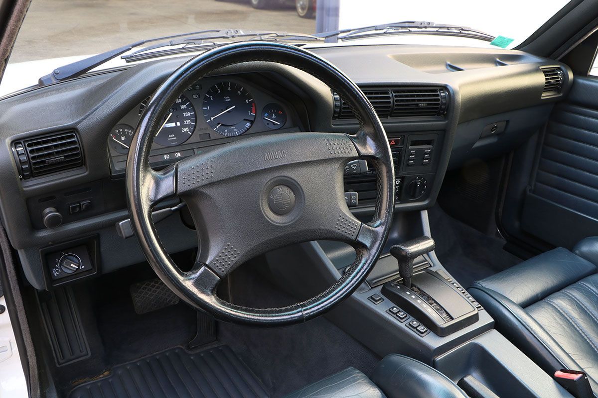 BMW 325 ix BVA E30 16