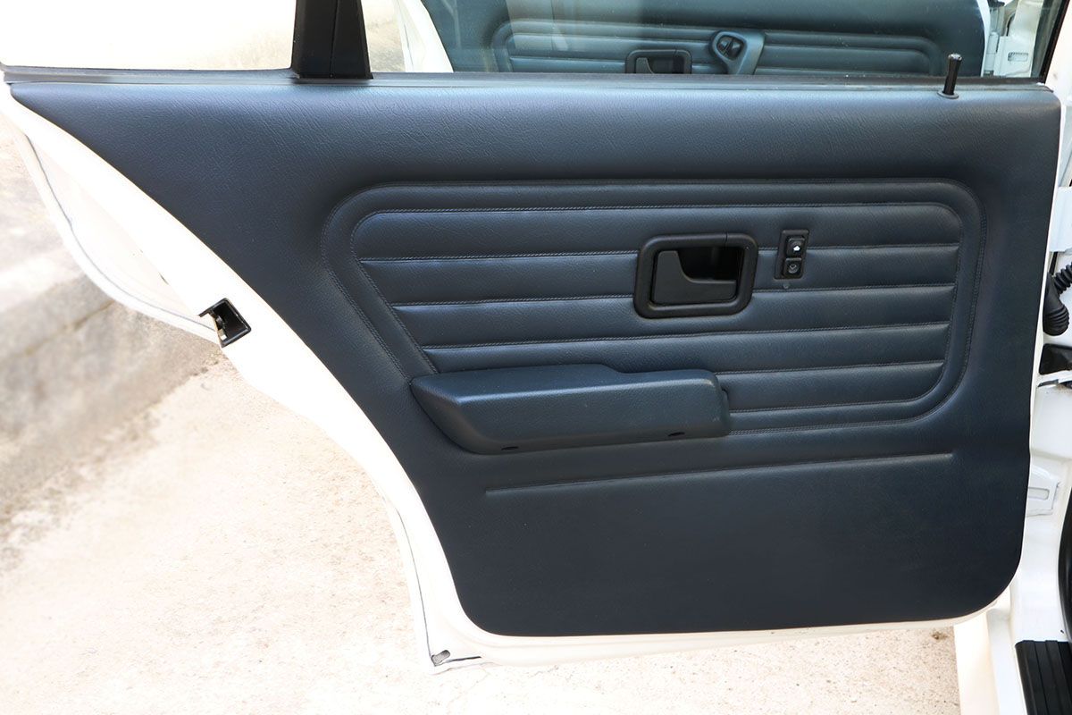 BMW 325 ix BVA E30 29