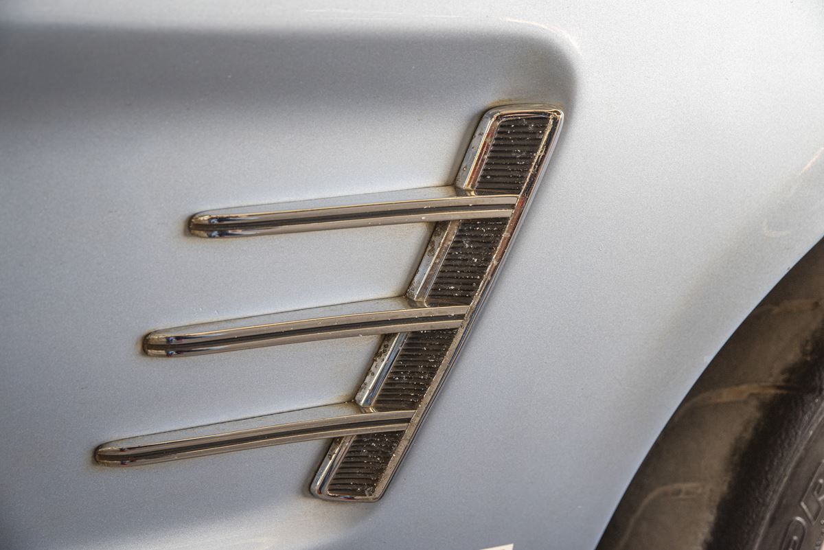 Ford Mustang Coupé V8 Racing 105