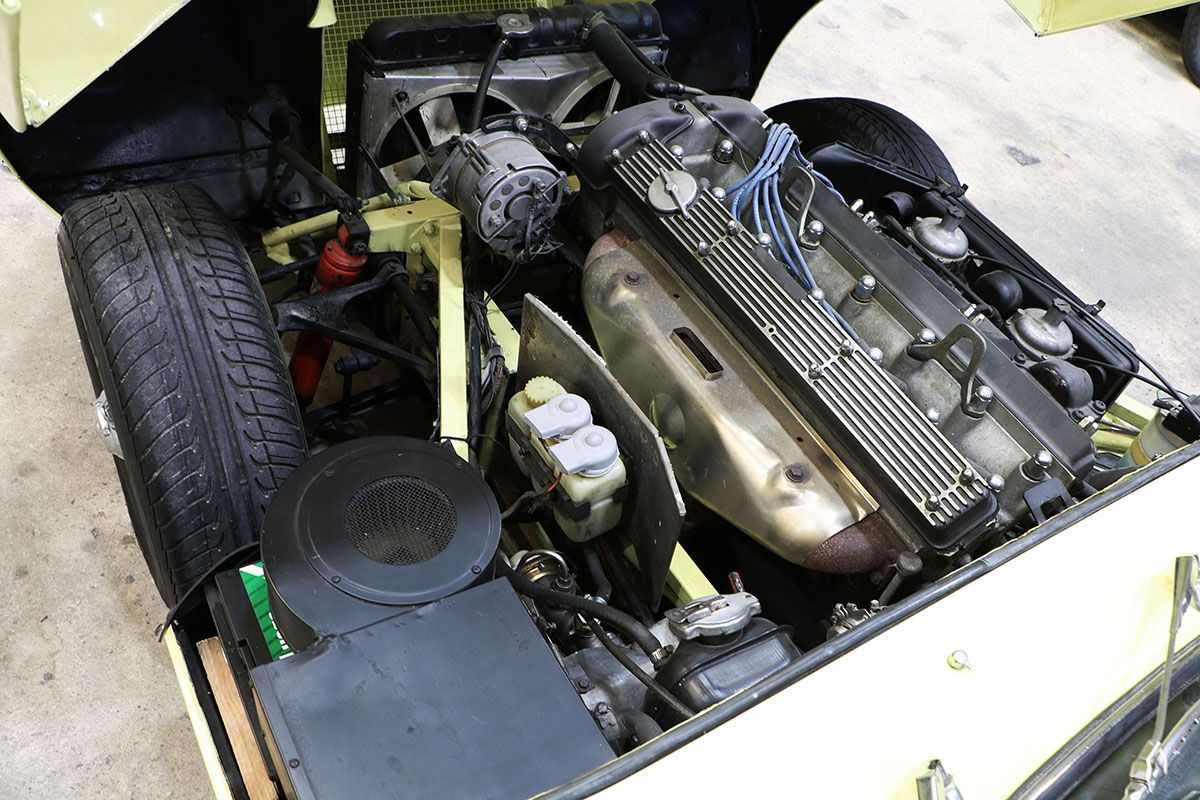 Jaguar Type e Cabriolet Serie 2 33