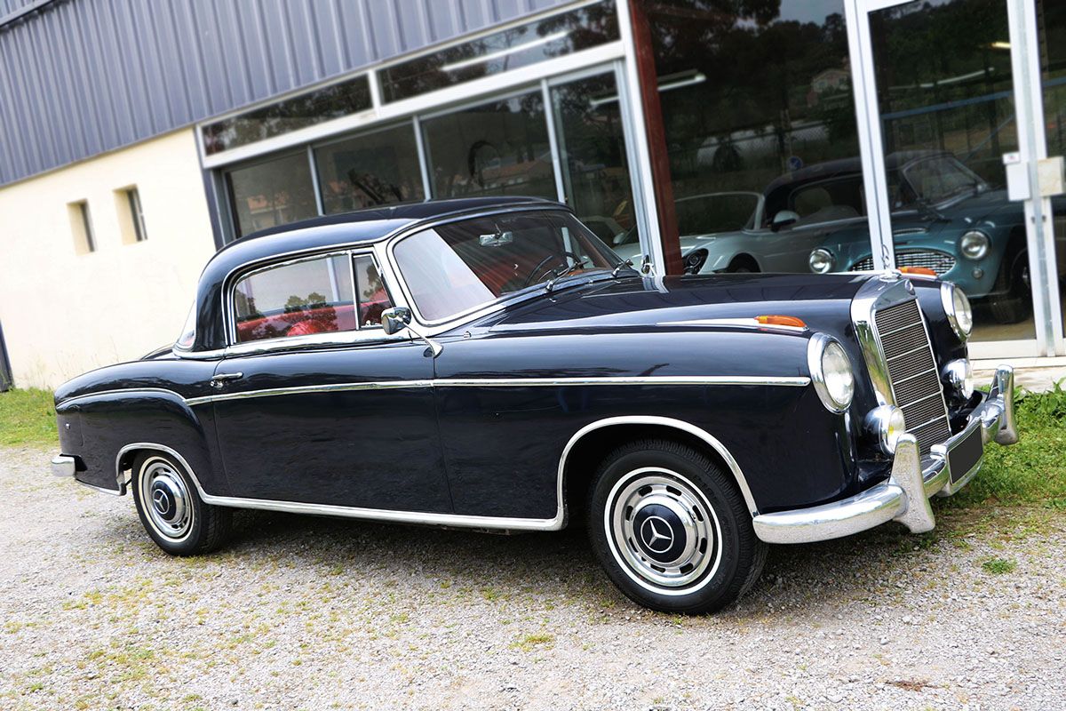 1957 Mercedes 220S Coupé ponton