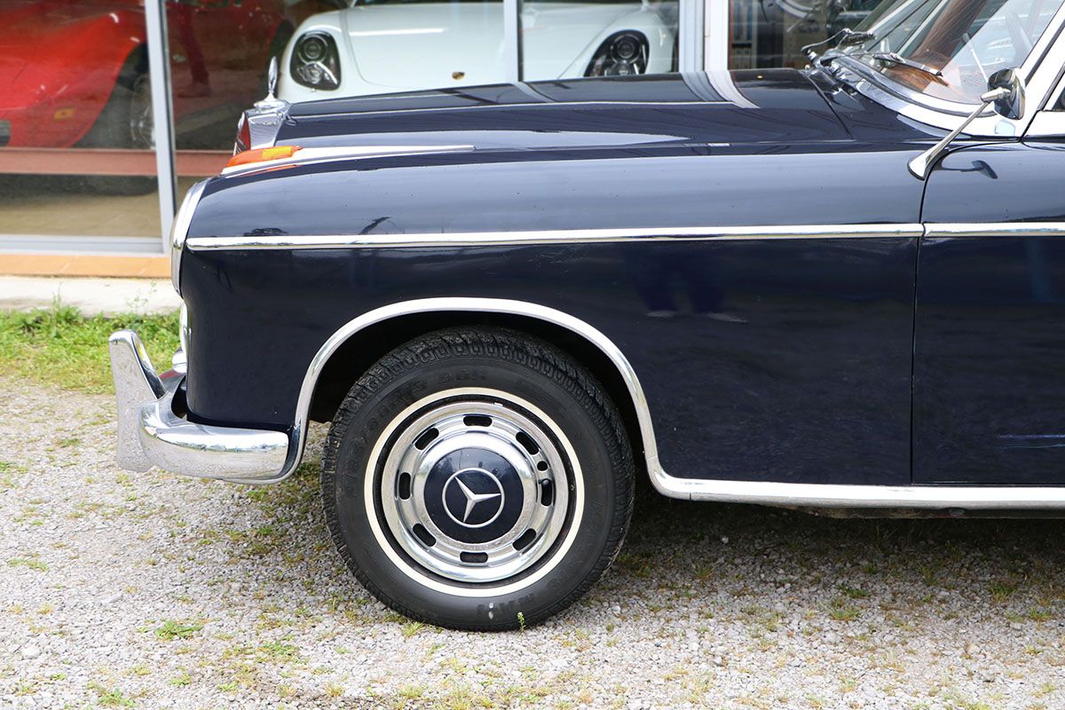 220S Coupé ponton 45