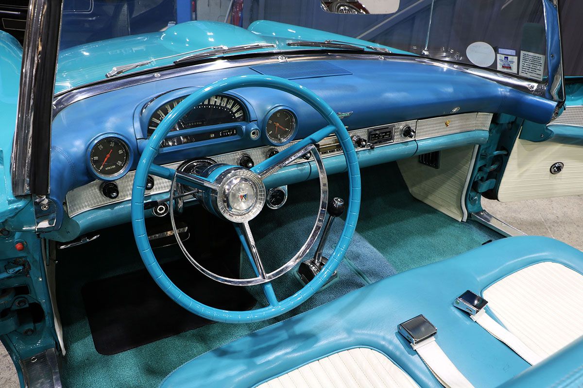 Ford Thunderbird 1956 42
