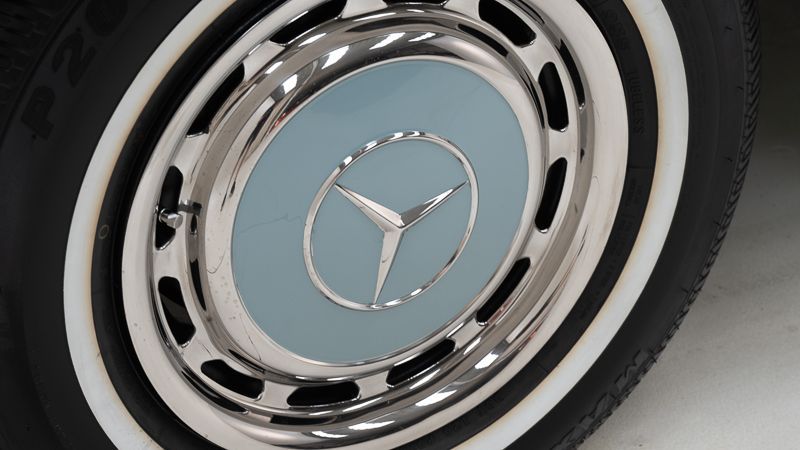 Mercedes-Benz 280 SL Pagode + Hardtop 20