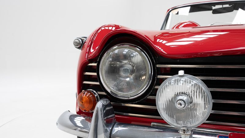 Triumph TR250 + Overdrive 14