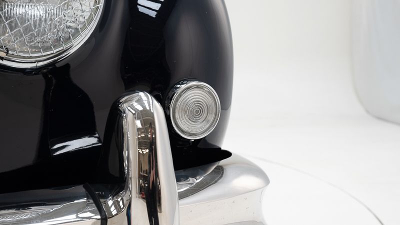 Jaguar MKII 17