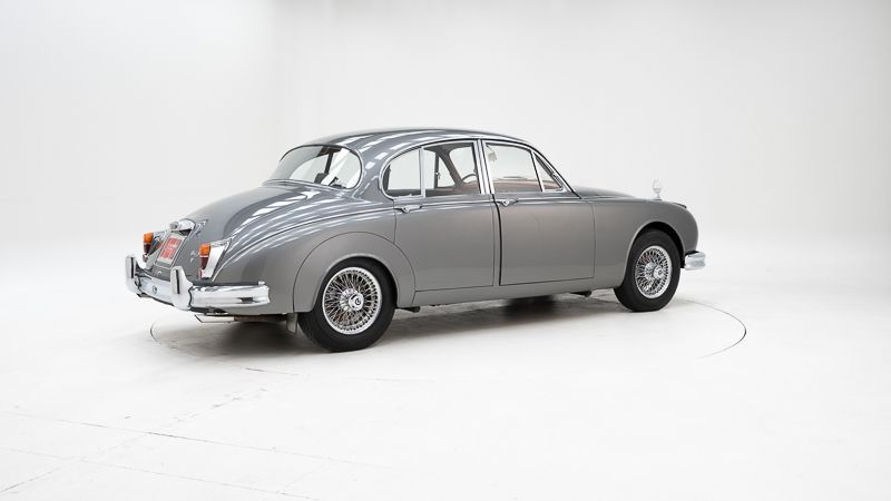 V8 250 3