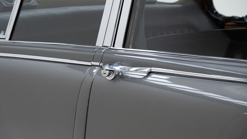 V8 250 14