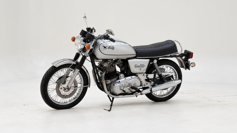 Commando 850 2