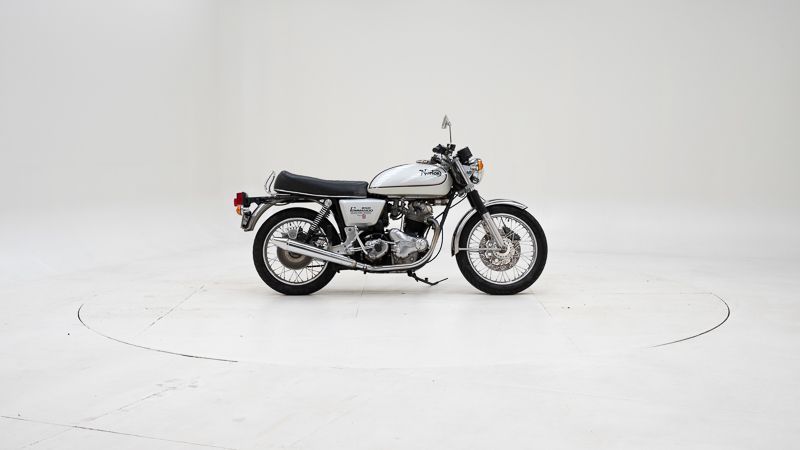 Commando 850 7