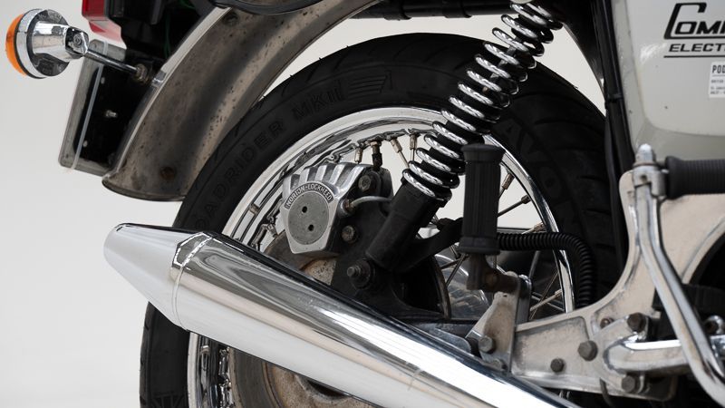 Commando 850 21