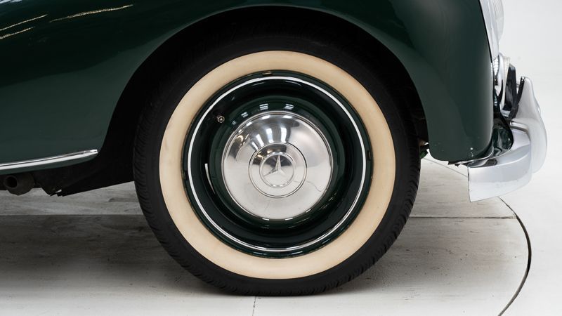 Mercedes-Benz 220 A Cabriolet 13
