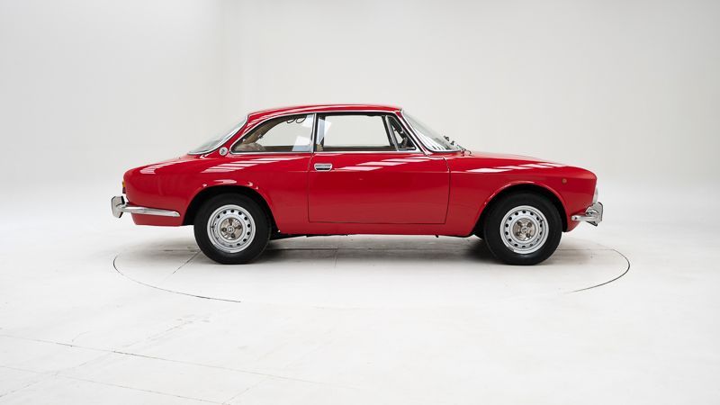 Alfa Romeo 2000 GT Veloce 7