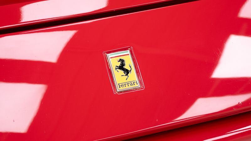 Ferrari 328 GTB 13