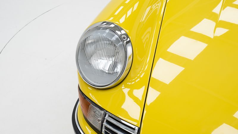 Porsche 911 2.2 E Targa 11